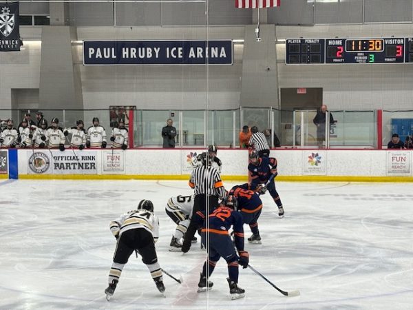 OPRF hockey faces off against Buffalo Grove, Hershey, Wheeling on Sept. 14 at Ridgeland Commons.